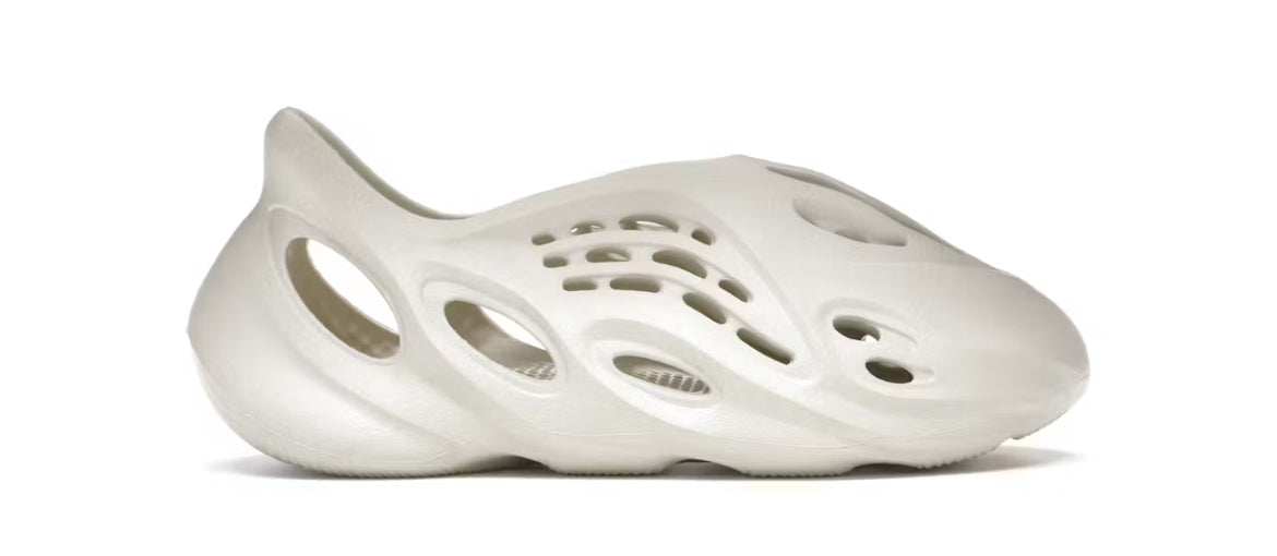 Yeezy Foam RNNR sand