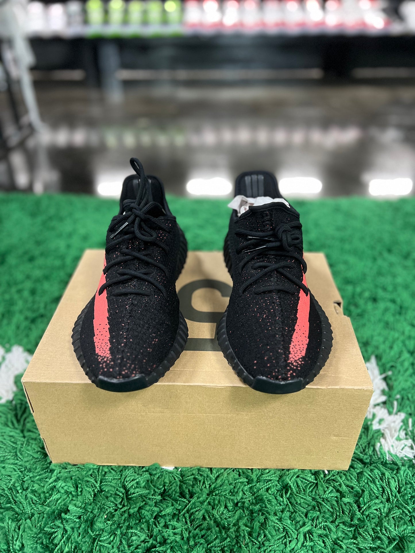 Adidas Yeezy 350 Core Black Red (USED)