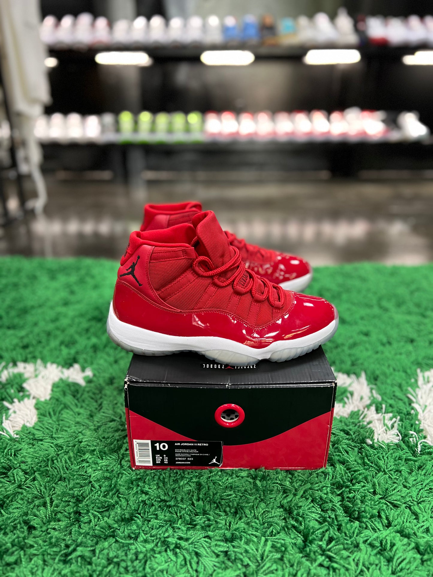 Air Jordan 11 Win Like 96 (USED)