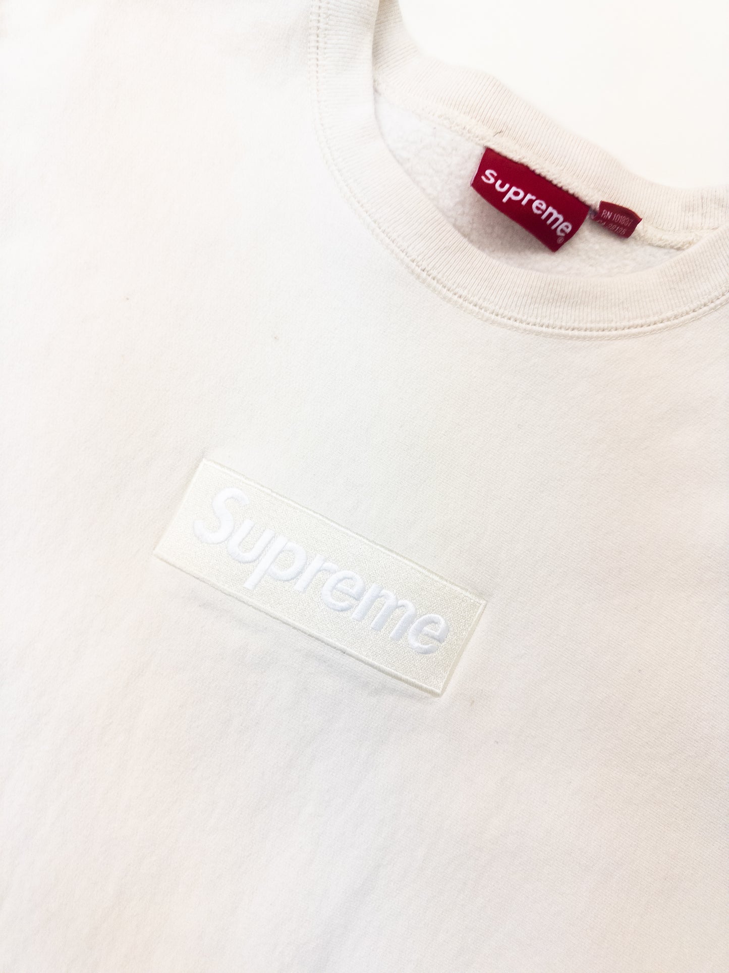 USED Supreme Box Logo Crewneck Natural