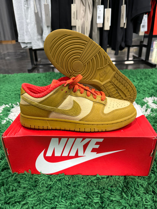 WMNS Nike Dunk Low Bronzine Sesame Picante Red (USED)