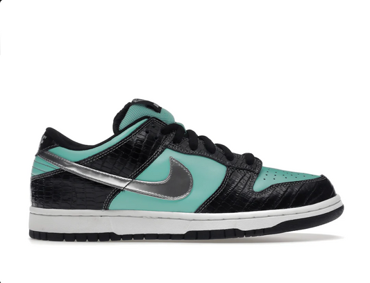 Nike SB Dunk Diamond Supply Co